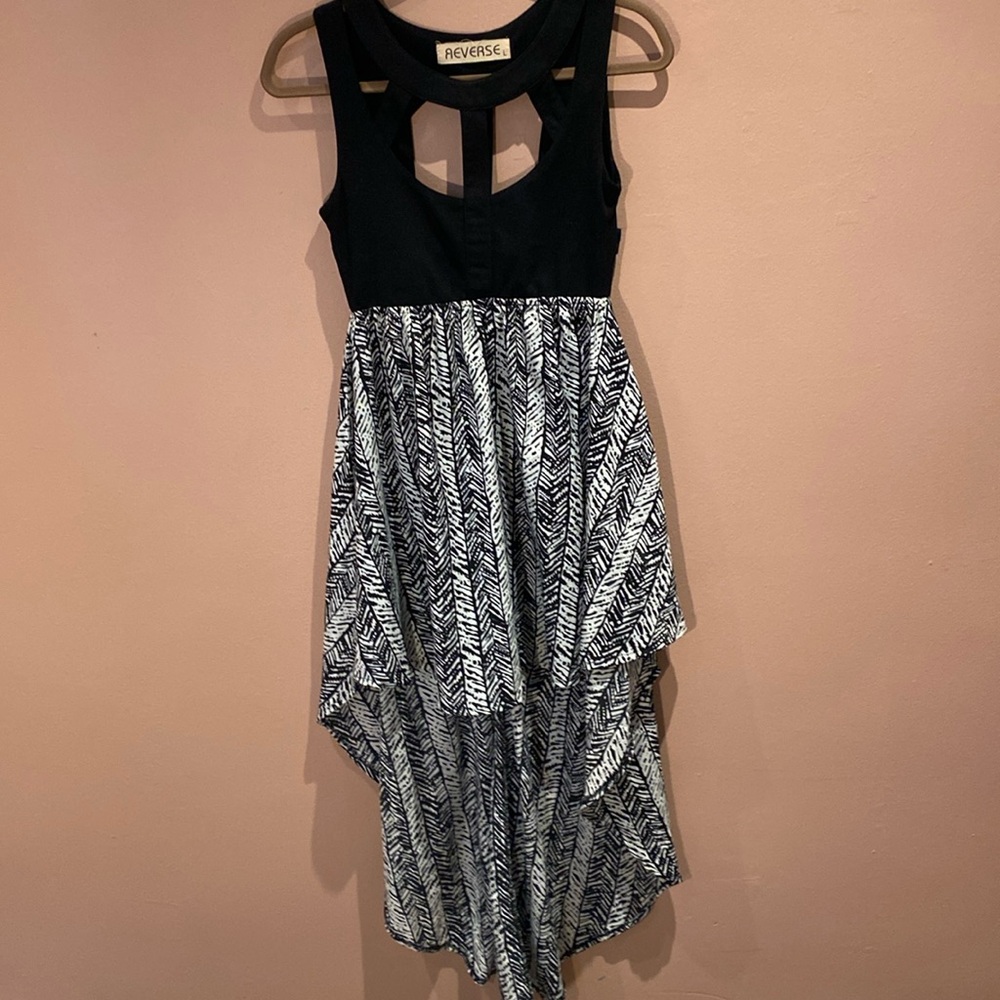 Reverse size large dress
